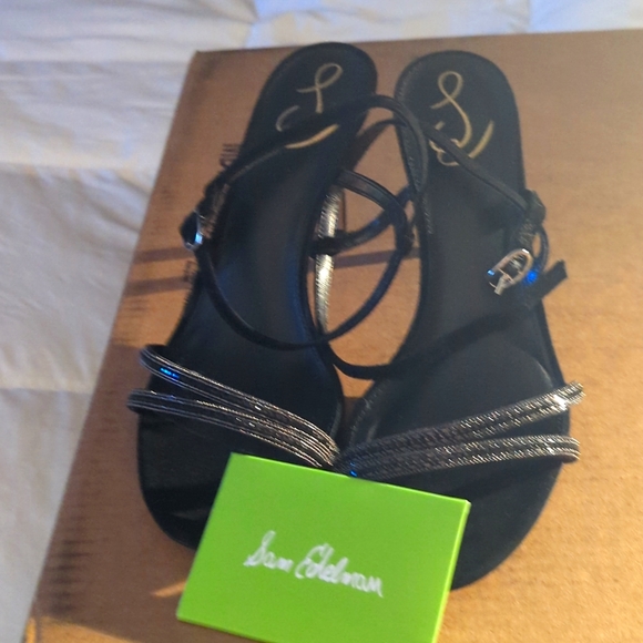 Sam Edelman black strappy sandals with rhinestones - Picture 1 of 4